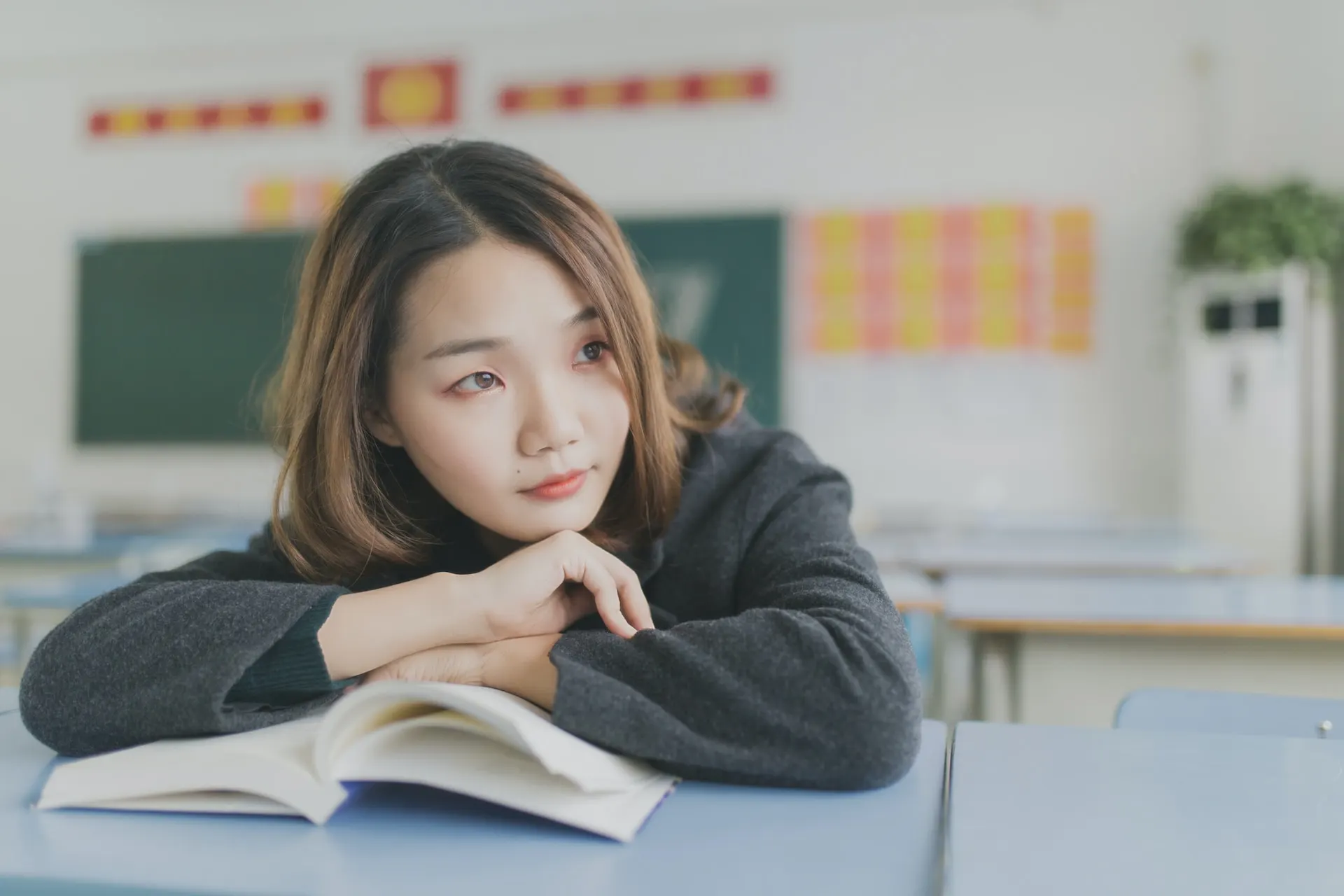 Korean Student Preparing for US Student Visa